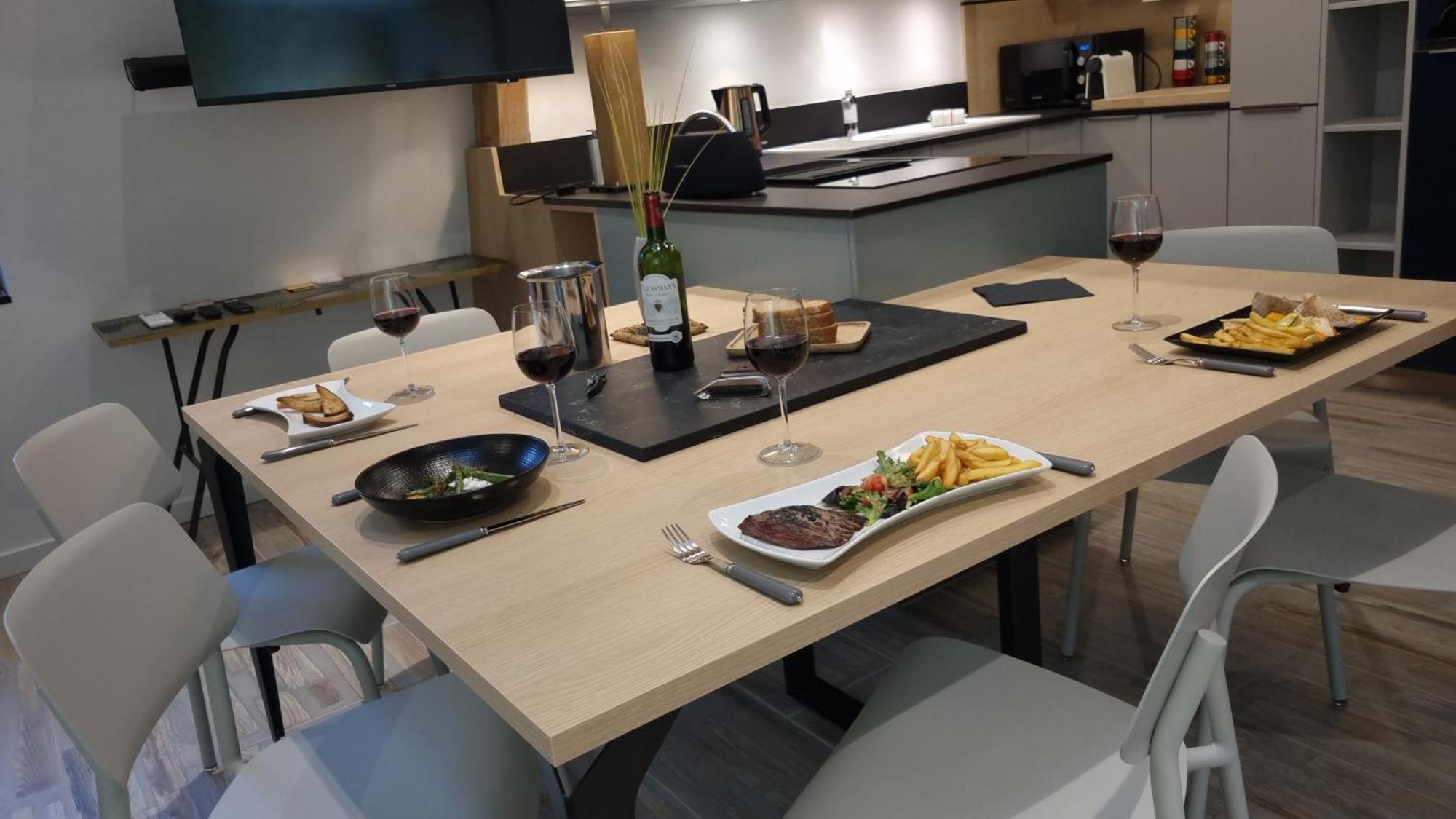 Appartement Avec Terrasse & Parking Sarlat Centre Екстериор снимка